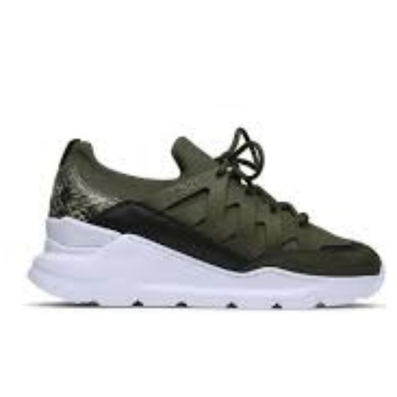 PS 821 BOLT PYTHON GREEN (100 limited in Paris) - Picture 1 of 6